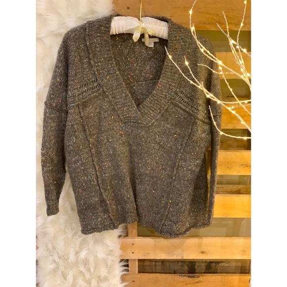 Unique Grey sweater with Speckled Colors - Picture 1 of 3